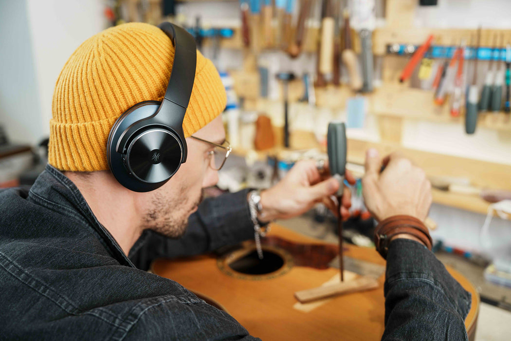 Oneodio Serie A - Auriculares inalámbricos Bluetooth 5.0 con cancelación activa de ruido - Micrófono incorporado, carga tipo C y estuche de transporte