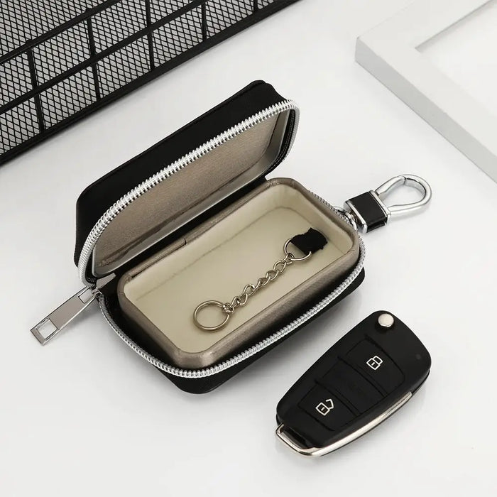 Portable RFID-Blocking Key Pouch — Zipped Faraday Case for Car Keys